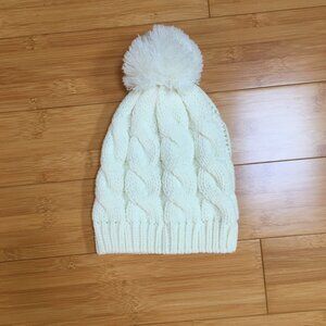 EUC Forever 21 Cream Knit Winter Beanie